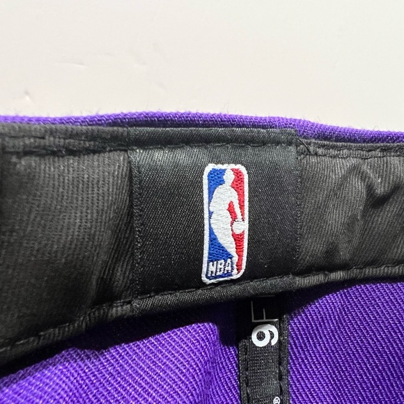 New Era, 9Fifty SnapBack Hat, Los Angeles Lakers - Picture 7 of 8